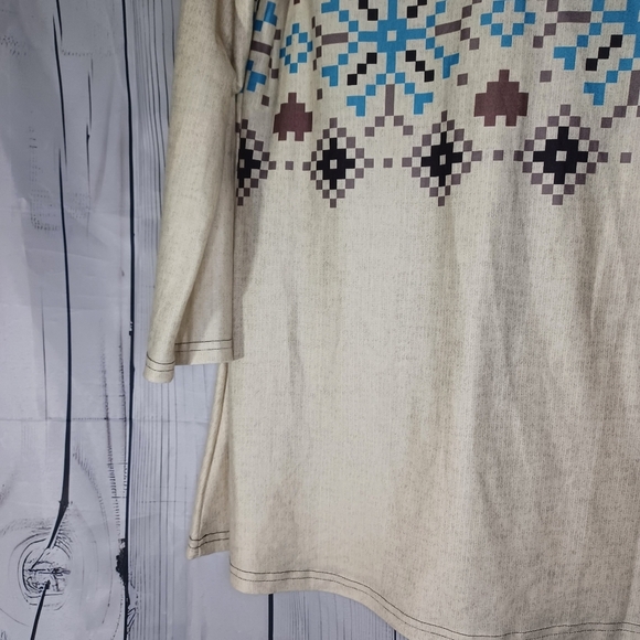 Relevate Designs long sleeve cowl neck top NWT - Picture 9 of 12